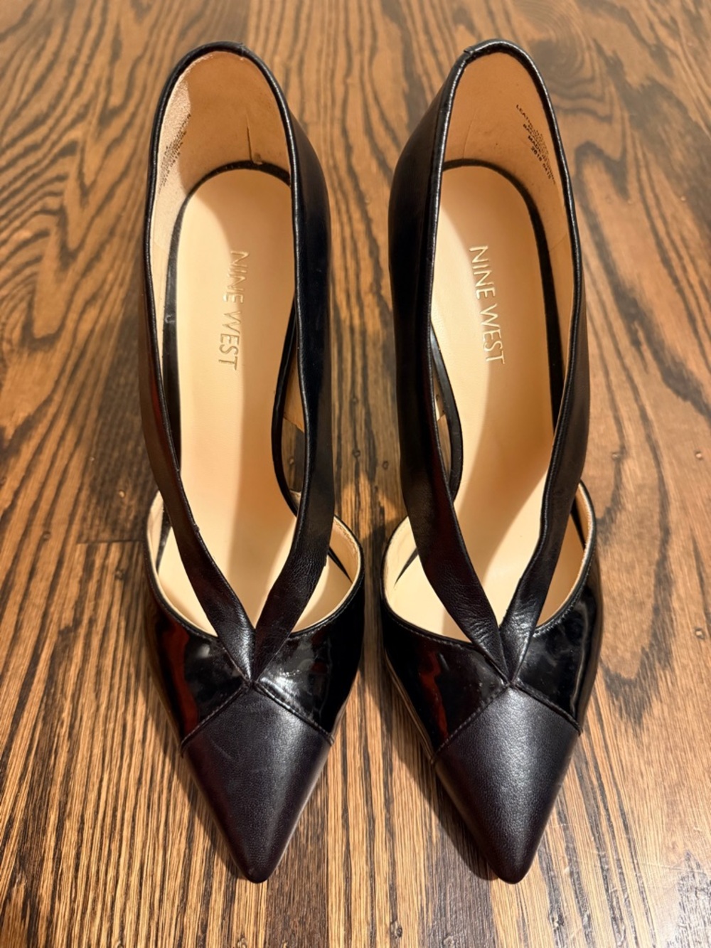 Nine West Women's Black Pointed Toe Cutout Pumps 6.5
